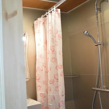 Casa de Férias Metsjaerve Mini Puhkemaja