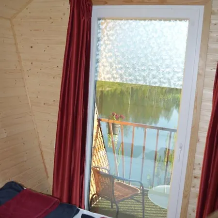 Ferienhaus Metsjaerve Mini Puhkemaja Põlva